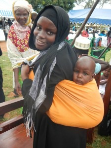 Uganda Moms & Baby on Back 225